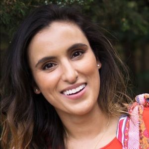 Meet your Posher, Monica